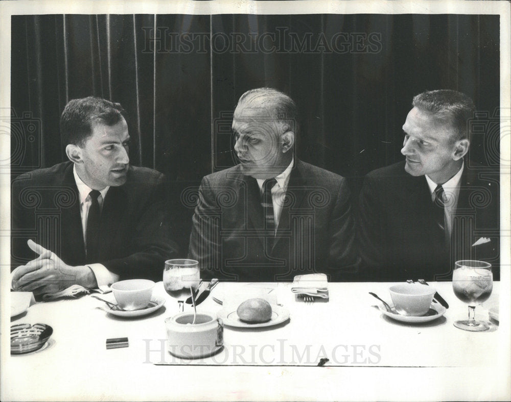 1964 Press Photo JOHN L. RIGOTT VICE PRESIDENT DIRECTOR MARKETING SERVICES - Historic Images