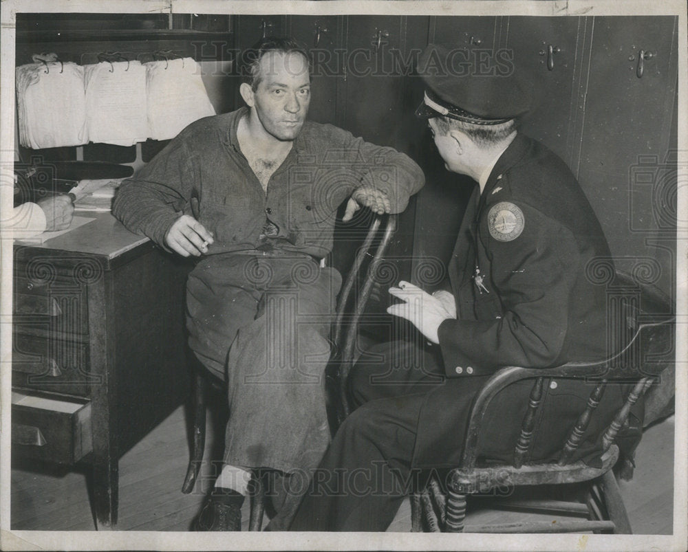 1955 Lt. patrick Diggins, Chgo, Pk. Dist. Questions Clarence Phoenix - Historic Images