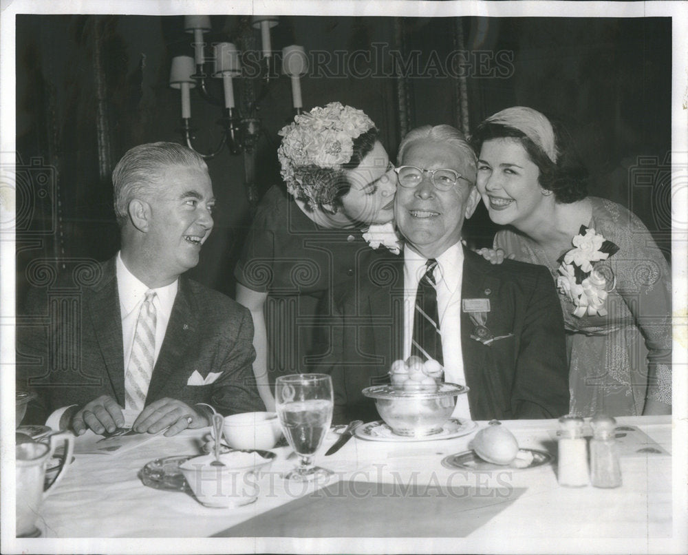 1958 Press Photo President of American Legion Convention at luncheon. - Historic Images