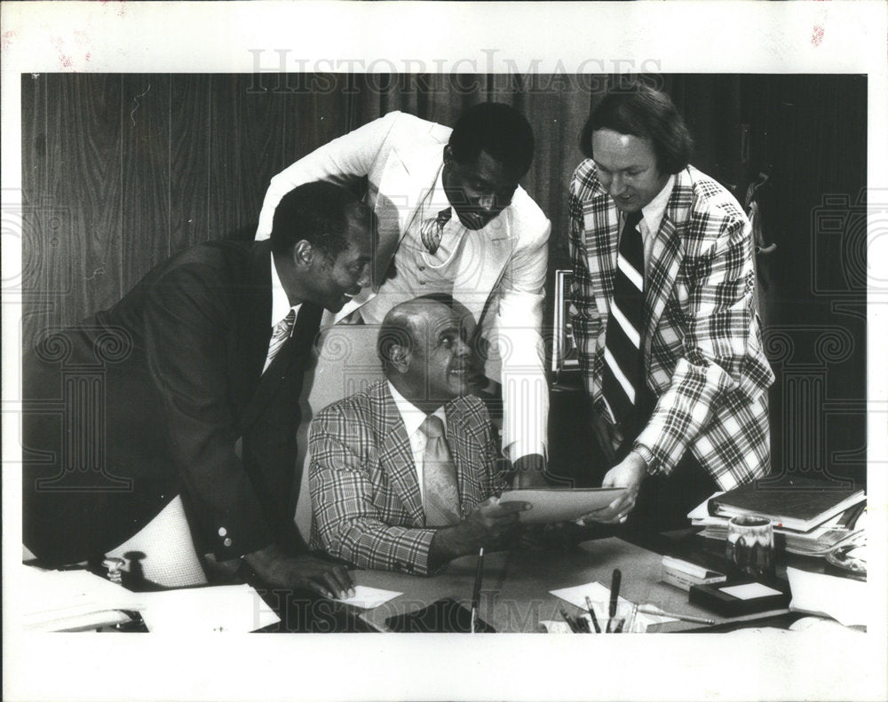 1977 Press Photo Cecil B. Troy, Member of Illinois Racing Board - Historic Images