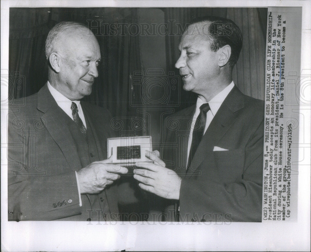 1954 DANIEL J.RIESNER NATIONAL REPUBLICAN CLUB  PRESIDENT EISENHOWER - Historic Images