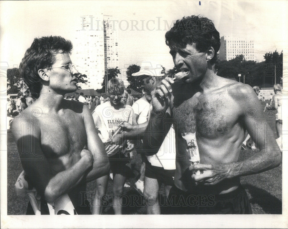 1987 Press Photo former Olympic champion Frank Shorter - Historic Images