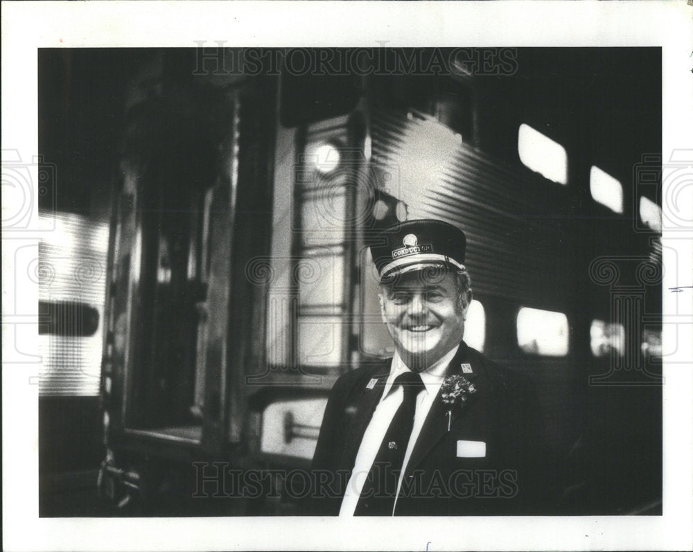 1979 Press Photo MURRAY ROBSON MILWAUKEE ROAD CONDUCTOR UNION STATION - Historic Images