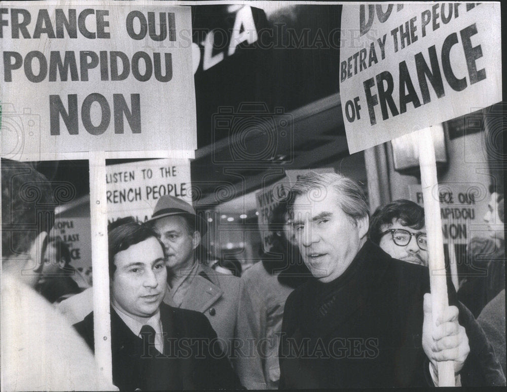 1970 Press Photo Seymour Simon Picketing President Georges Pampidou Of France - Historic Images