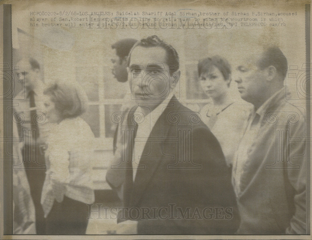 1968 Saidelah Sirhan Accused Slayer Of Kennedy Wait Line Get Pass - Historic Images