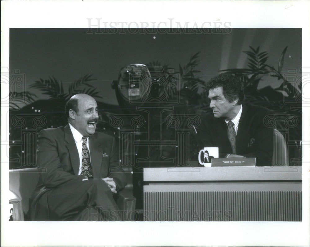 1993 Press Photo Burt Reynolds plays himself guest host The Larry Sanders Show - Historic Images