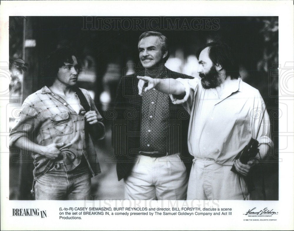 1989 Press Photo Casey Siemazko Burt Reynolds director Bill Forsyth Breaking In - Historic Images