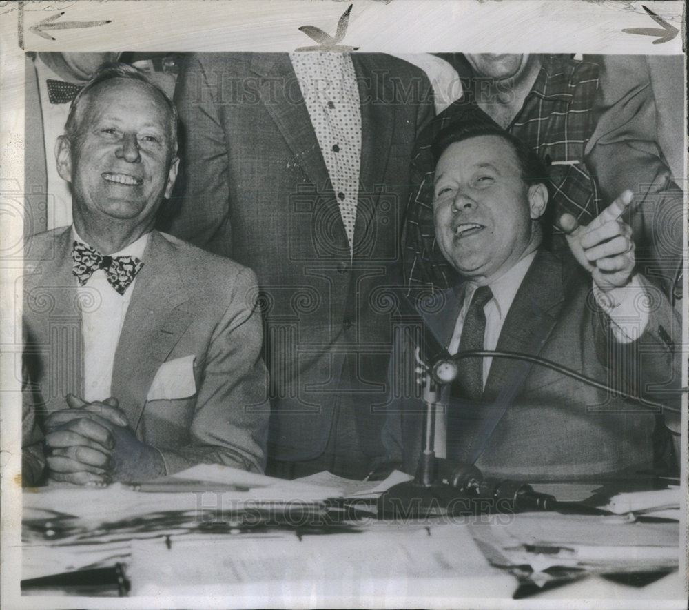 1955 Press Photo Anderson And Reuther Have Smiles At 33 Hour Marathon Session - Historic Images