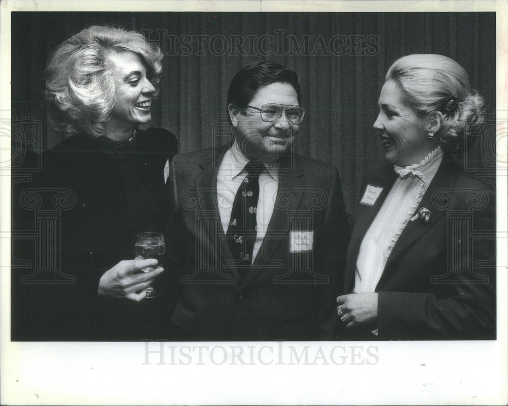 1982 Press Photo Memrie Leis, Patrick Mullady And Patricia Mullady In Chicago - Historic Images