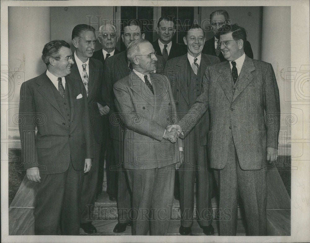 1946 Pres Truman greet mayors protest CAA Formula dist airport funds - Historic Images