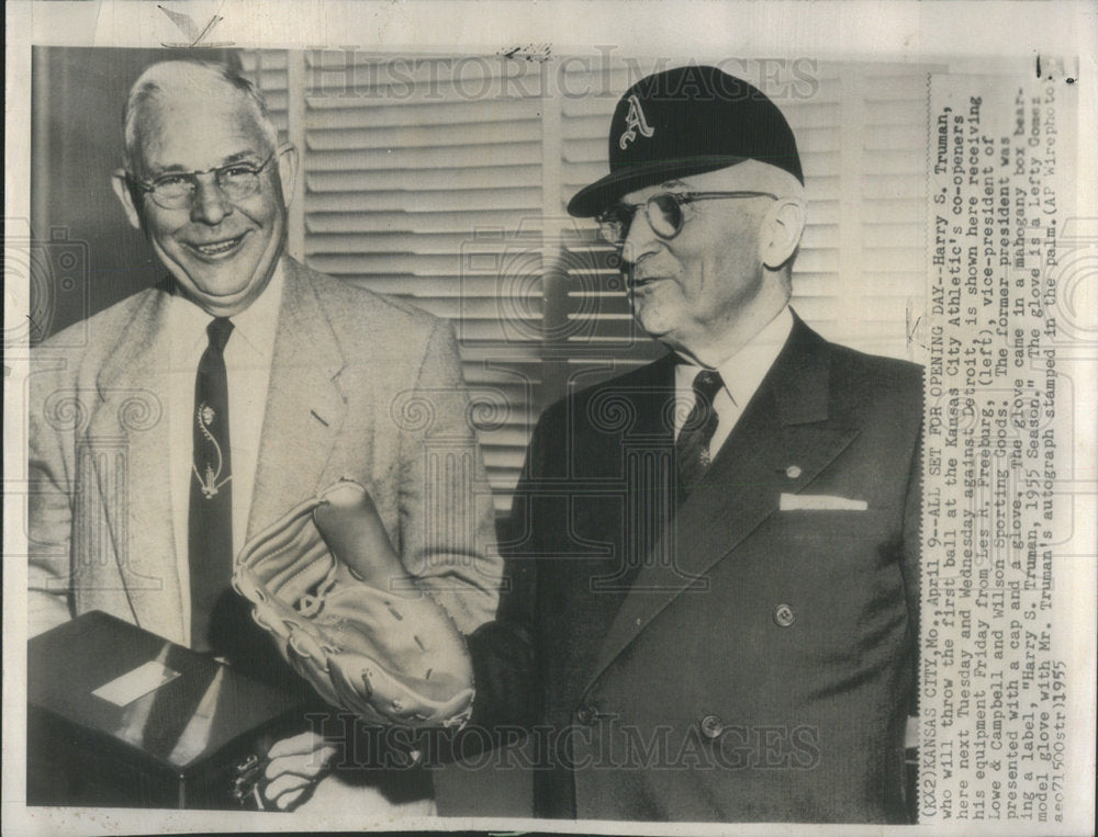 1955 Press Photo Harry S. Truman & Les R. Freeburg - Historic Images