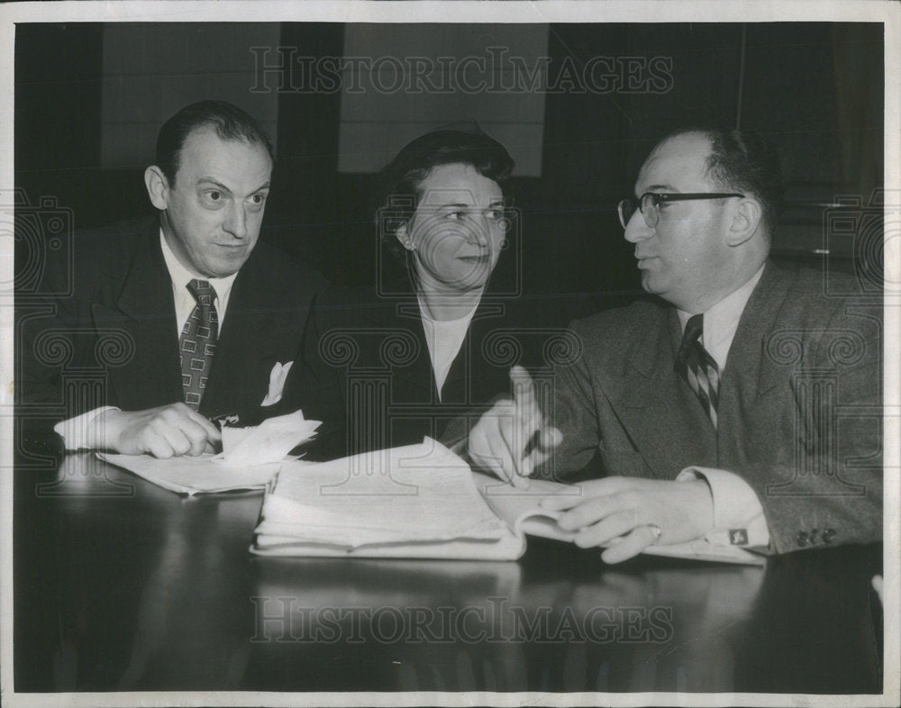 1951 Mrs. John Lee Ricketts in divorce court in Chicago - Historic Images