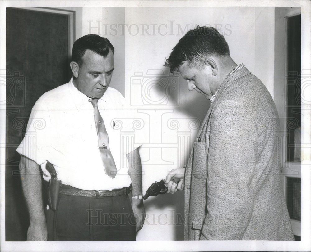 1957 Detectives Bill Ridge and Bill Duffy - Historic Images