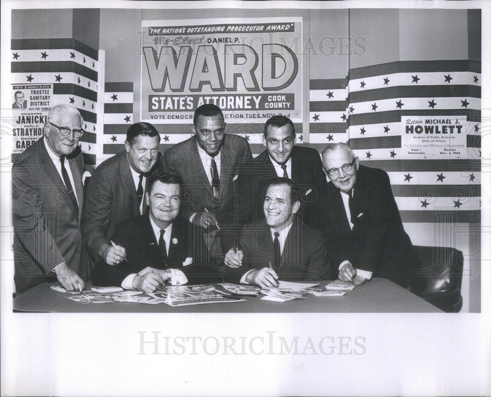 1964 State&#39;s Attorney Dan Ward at his headquarters - Historic Images