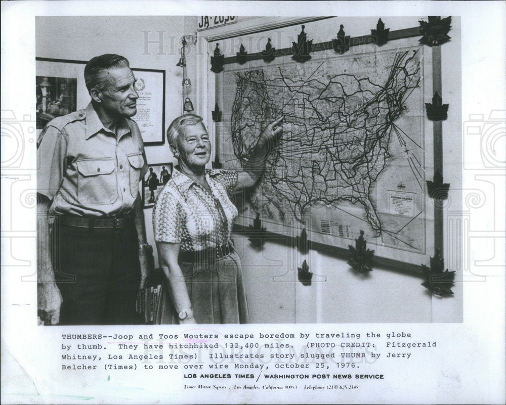 1976 Press Photo Wouters Couple Display United States Map Marking Hitchhiking - Historic Images