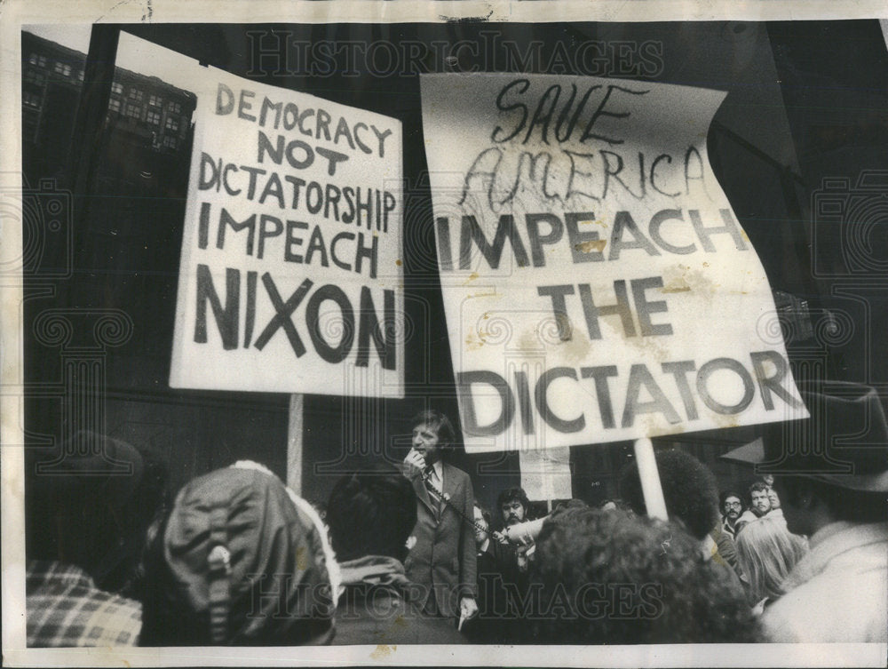 1973 Press Photo Richard Nixon Republican Politician Impeachment Rally - Historic Images