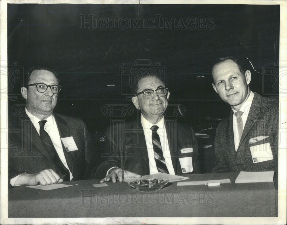 1965 Roy Warshawsky Company President - Historic Images