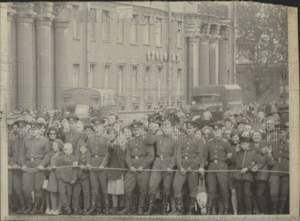 1972  Soviet Army troop President Nixon Russia Leningrad Greet Copy - Historic Images