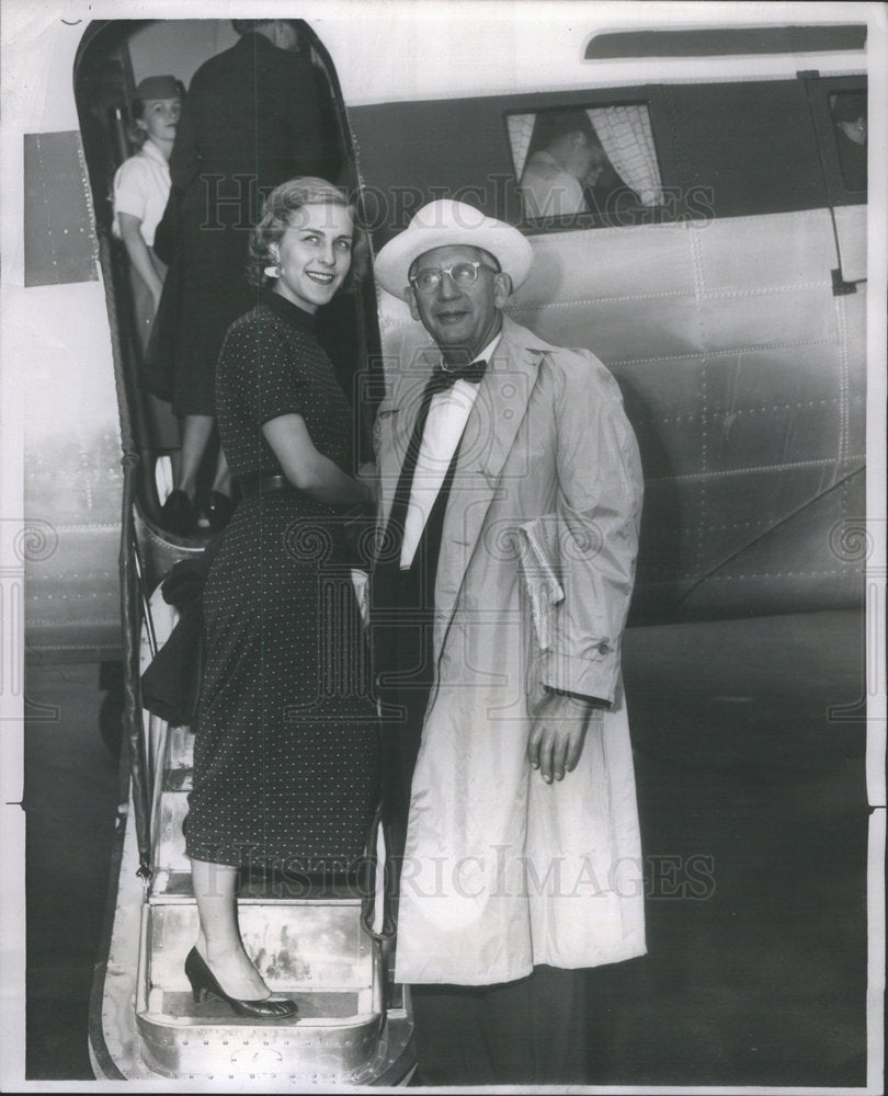 1954 Press Photo Senator Paul Douglas and Daughter Jean - Historic Images