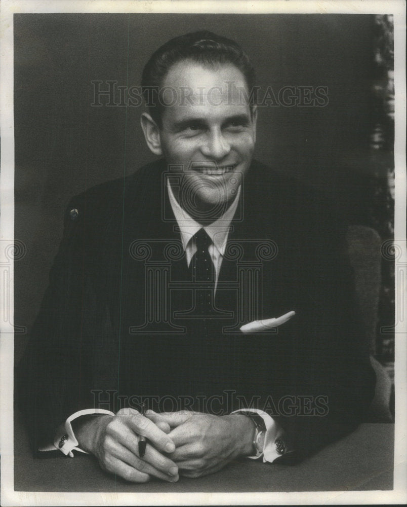 1957 Press Photo David Ships President Schine Enterprises Inc New York City - Historic Images