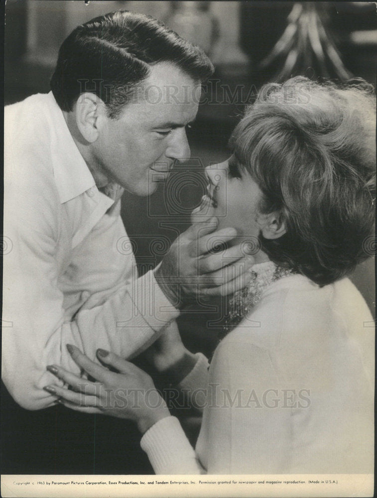 1963 Press Photo Frank Sinatra Jill St. John Come Blow Your Horn - Historic Images