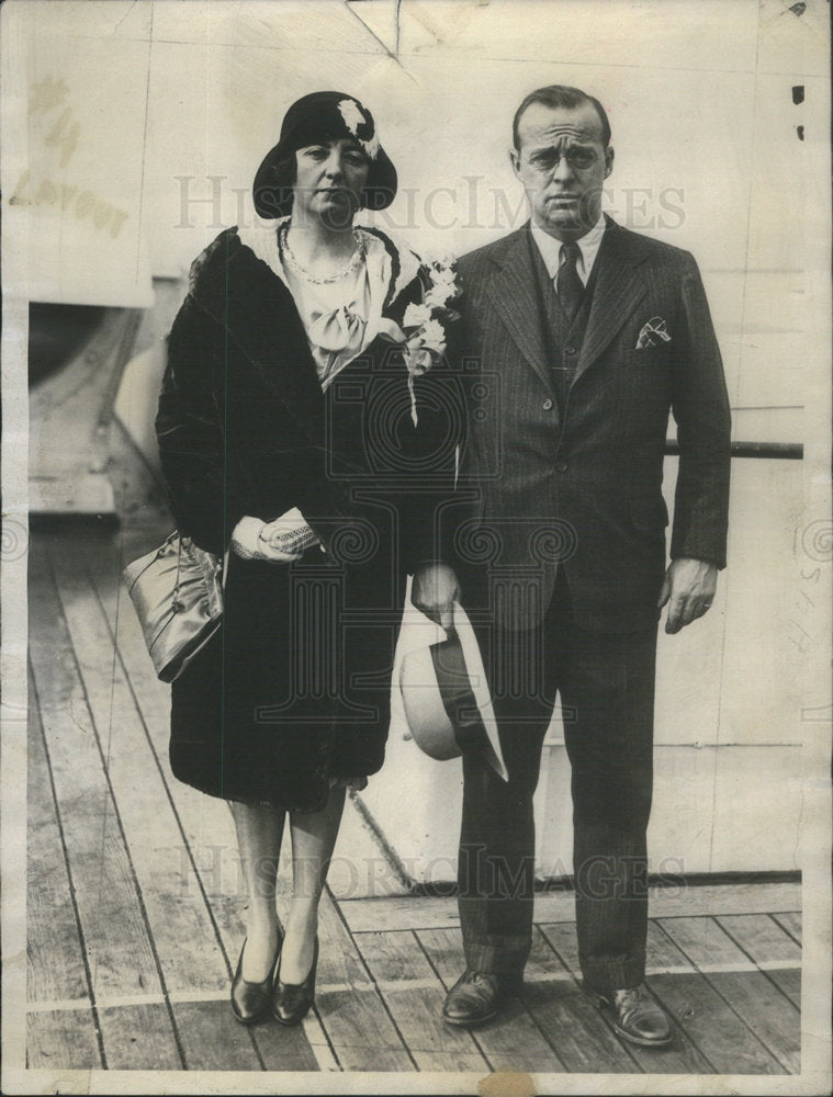 1930 Press Photo Gordon Thorne wife May Bolin - Historic Images