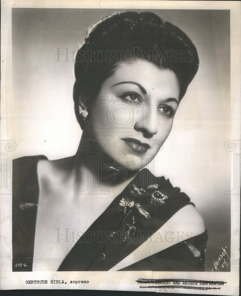 1954 Gertrude Ribla Soloist Singer - Historic Images