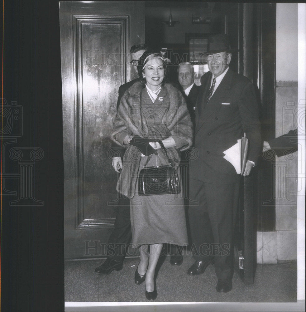 1957 Press Photo Robert Cantwell Bruce Norris - Historic Images