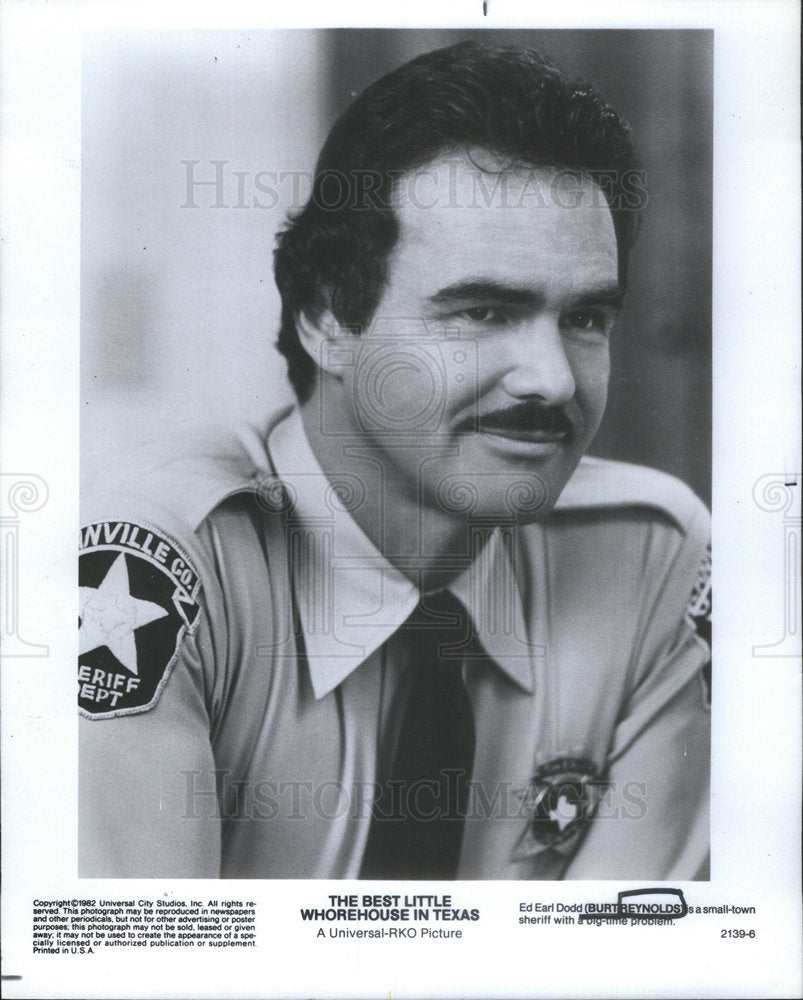 1984 Press Photo Ed Earl Dodd Burt Reynolds sheriff Universal small town - Historic Images