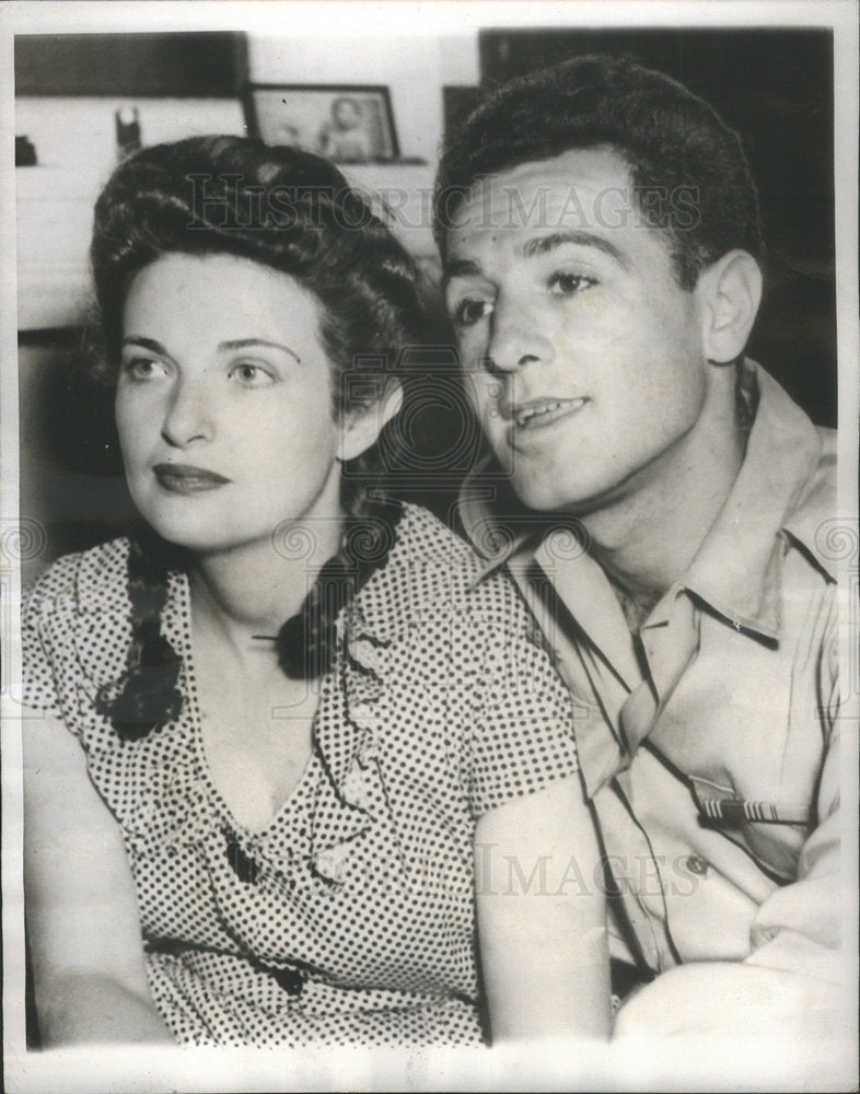 Press Photo Poet Karl Shapiro and wife Evelyn Katz - Historic Images