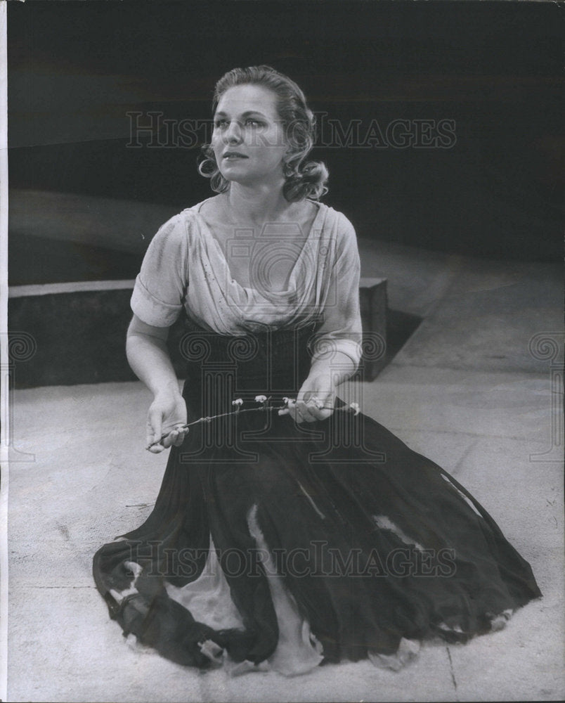 1960 Actress Eulalie Noble of Archibald - Historic Images