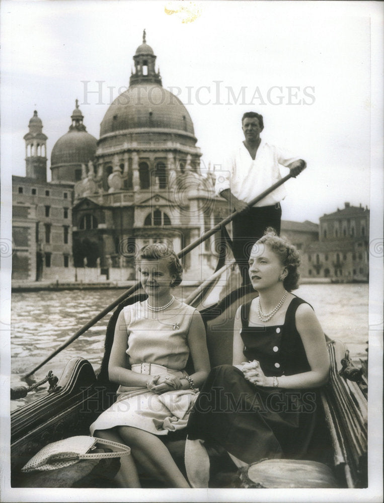 1935 Press Photo Margaret Truman  friend Guri Lie daughter Irygve Santa Maria - Historic Images