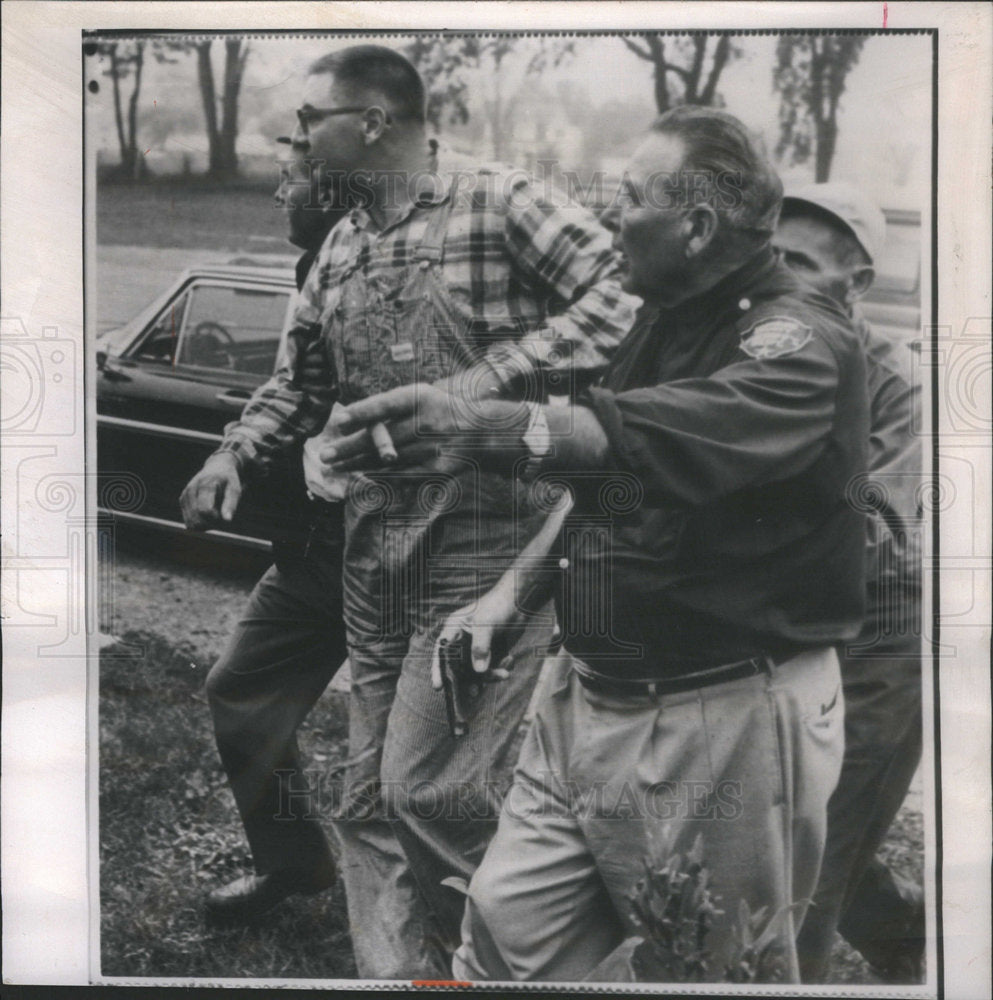 1964 Press Photo Truck Driver Ivan Mueller Is Arrested - Historic Images