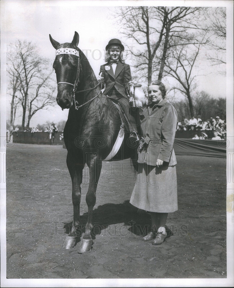 1952 Florence Mueller Horse Show - Historic Images