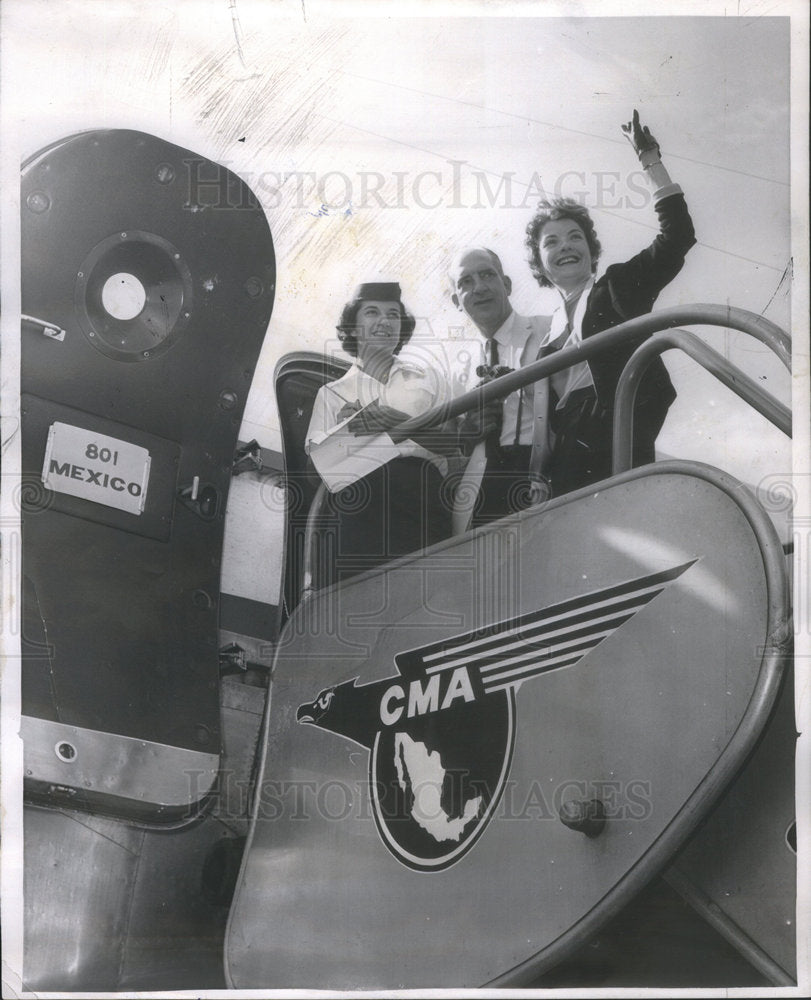 1959 Press Photo Sun Times Fashion Editor Jean Krueger Charles Gekler - Historic Images