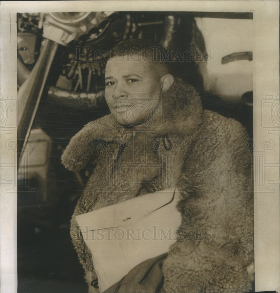 1957 Press Photo William Worthy Correspondent - Historic Images