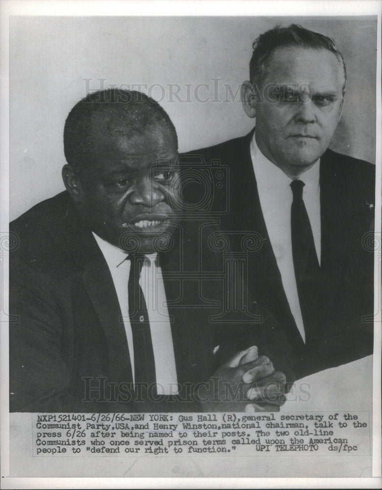 1966 Press Photo Gus Hall American Leader Chairman Communist Party Chicago - Historic Images