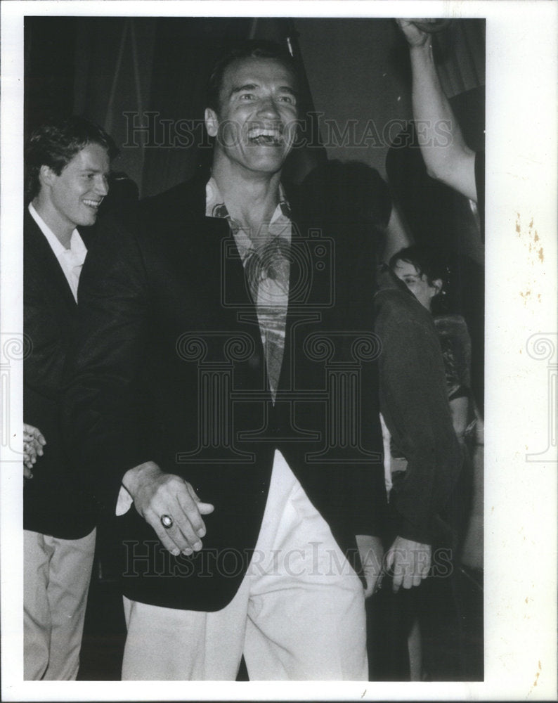 1993 Press Photo Arnold Schwarzenegger Actor - RSC59887 - Historic Images