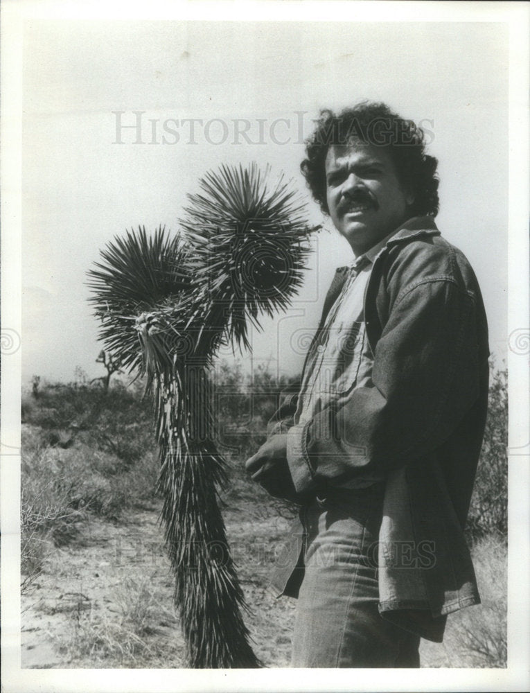 1975 Jose Perez Spanish American Film Television Actor Chicago Ill - Historic Images