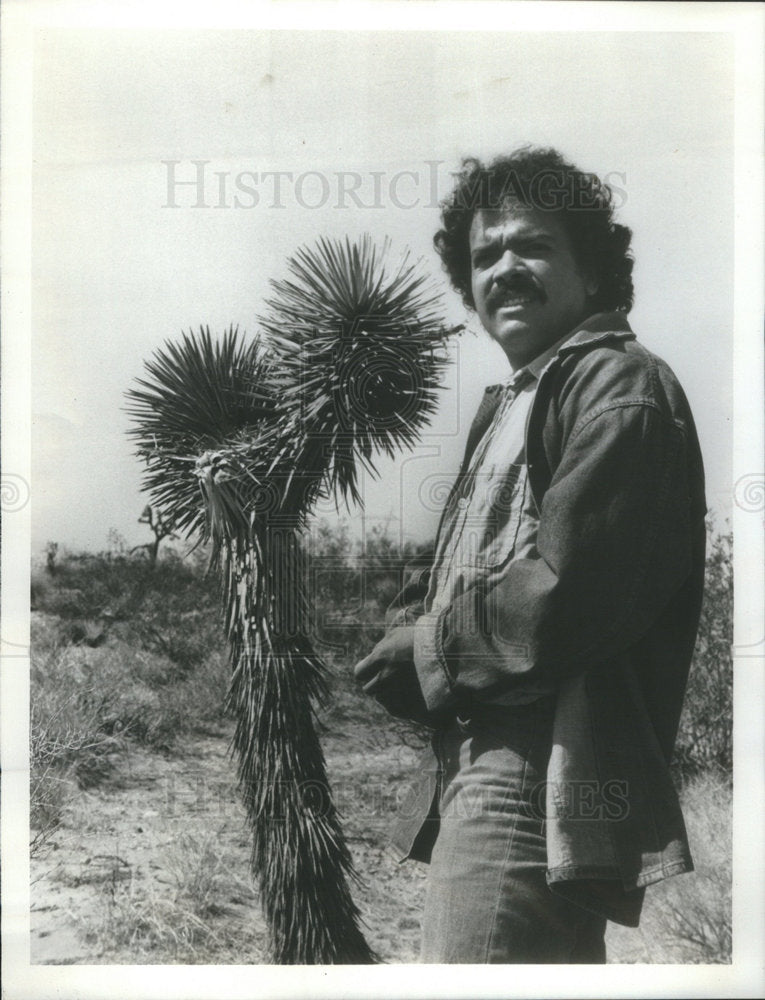 1975 Jose Perez Spanish American Film Television Actor Chicago Ill - Historic Images