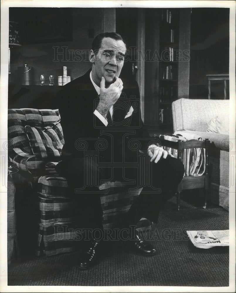 1967 ELLIOTT REID AMERICAN ACTOR NEW YORK CITY  " THE ODD COUPLE" - Historic Images