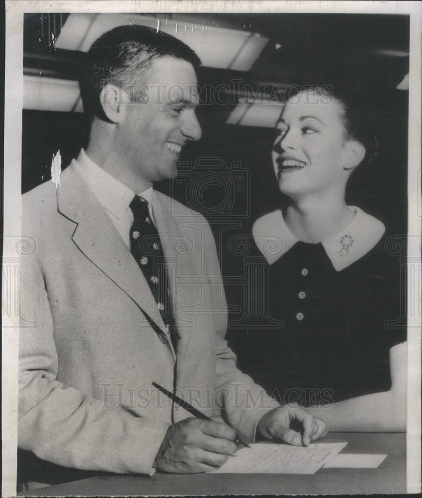 1956 Press Photo Mary Antonia Toni Wayne Donald Leon LaCava Marriage License - Historic Images