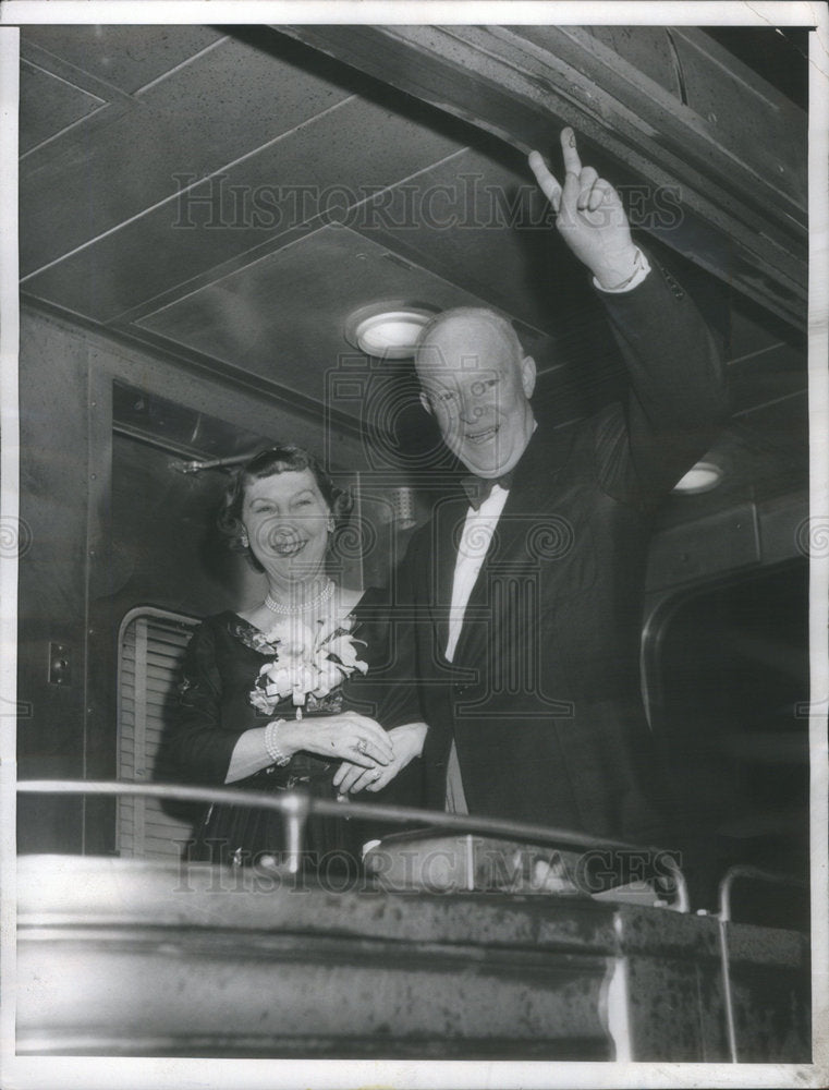 1961 Former President Eisenhower And his Wife Travel To California - Historic Images