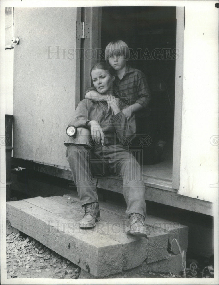 Press Photo Cheryl Ladd  Brett Johnson Kentucky Woman - Historic Images