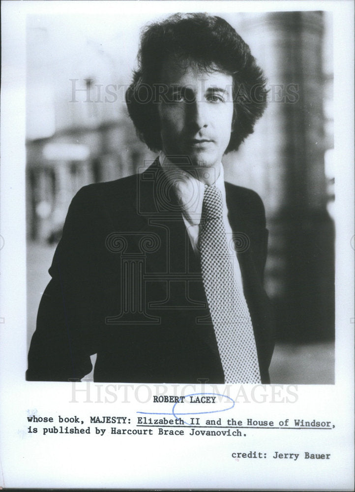 1977 Press Photo ROBERT LACEY BRITISH HISTORIAN BIOGRAPHER - Historic Images