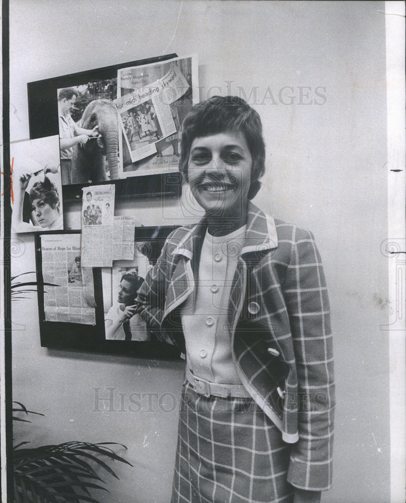 1970 JANET DIEDERICHS - Historic Images