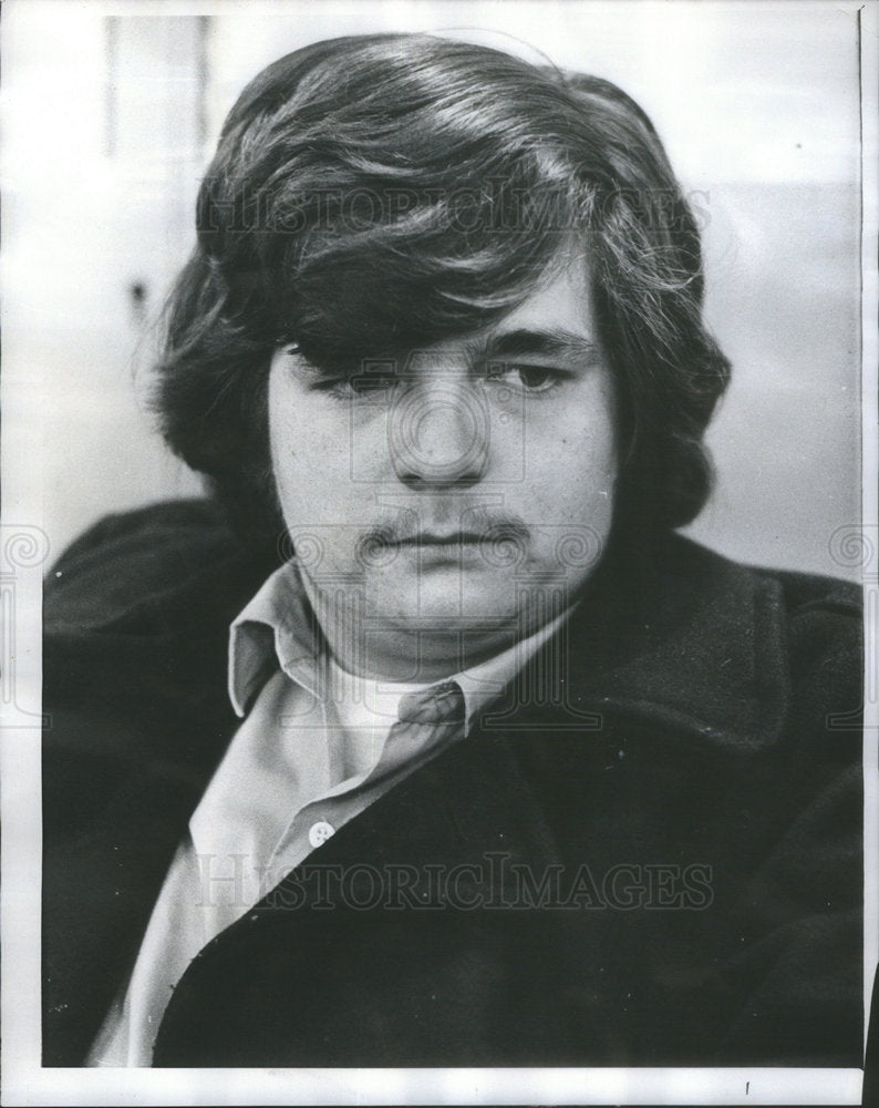 1973 Press Photo Armed Forces Induction Center Man Russo Waiting For Physical - Historic Images