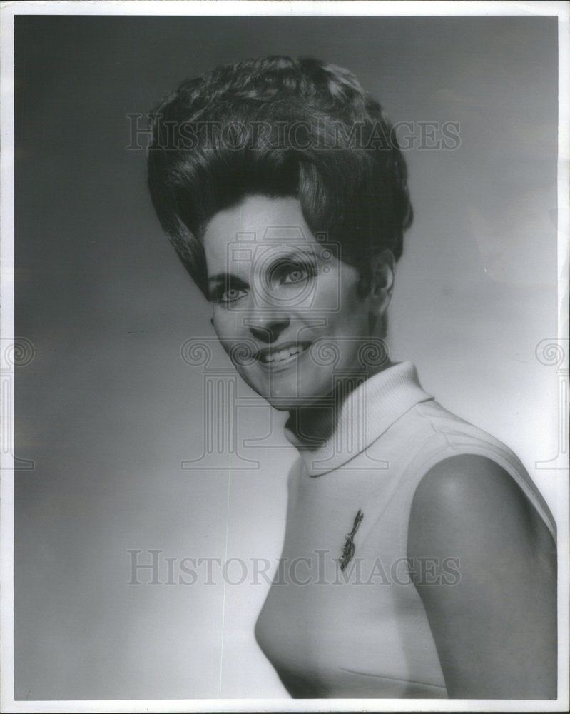 1969 Delores Larson, Singer - Historic Images