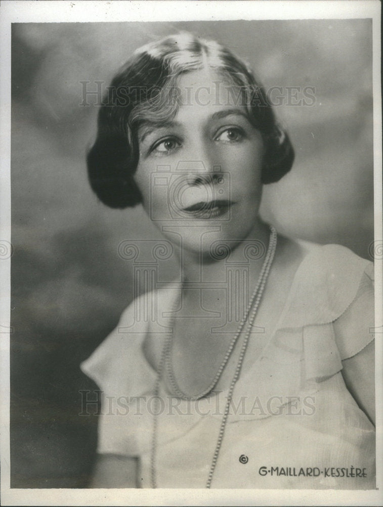 Press Photo Female Portrait By G Maillard Kesslere - Historic Images