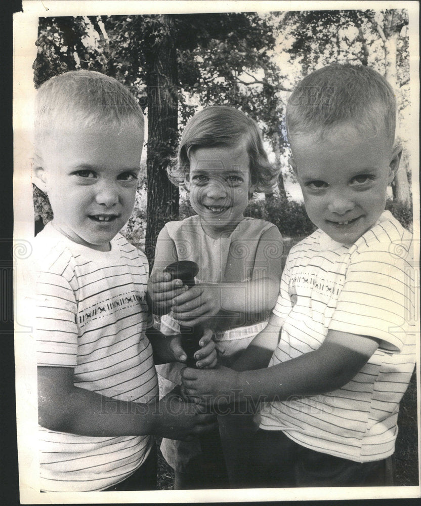 1965 Press Photo McNamee Triplets Holding Baseball Bat - Historic Images